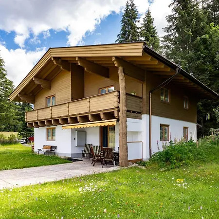 Emma's Almchalet - Lift & Apartman Königsleiten